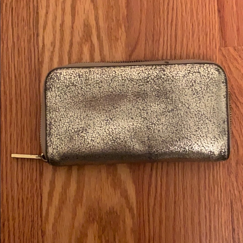 Tory Burch Gold Logo Continental Wallet - Picture 2 of 7